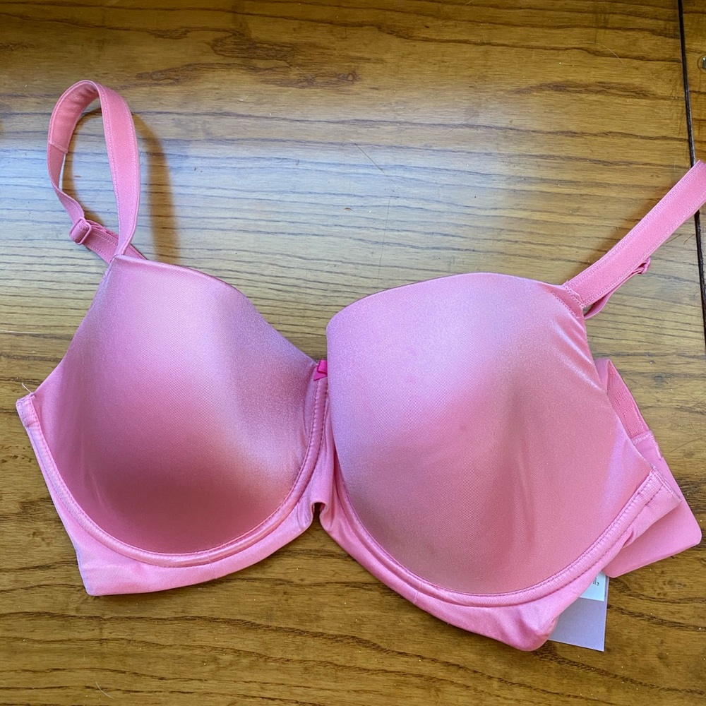 NWT Bare Necessities Tshirt Bra 40D